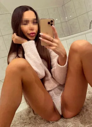 проститутка Виалета, 22, Альметьевск